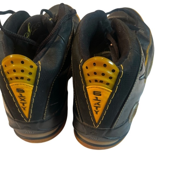 Air Jordan 61XTY Chris Paul - Papa Chilly 2007-2008 US Size 11 Black/Yellow OG main image 5